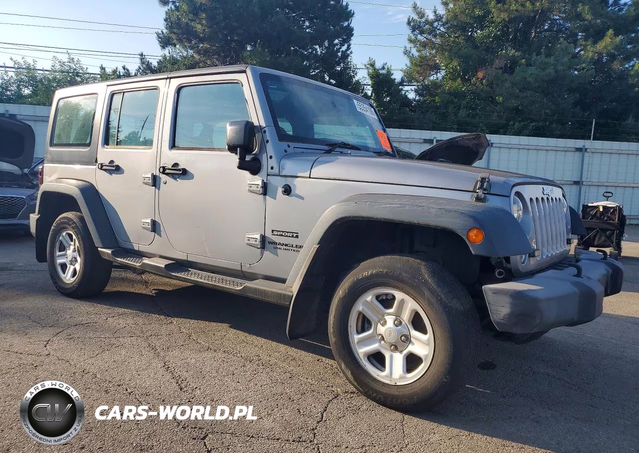 2016 Jeep Wrangler Unlimited Sport VIN:1C4BJWKG7GL200305 - 4