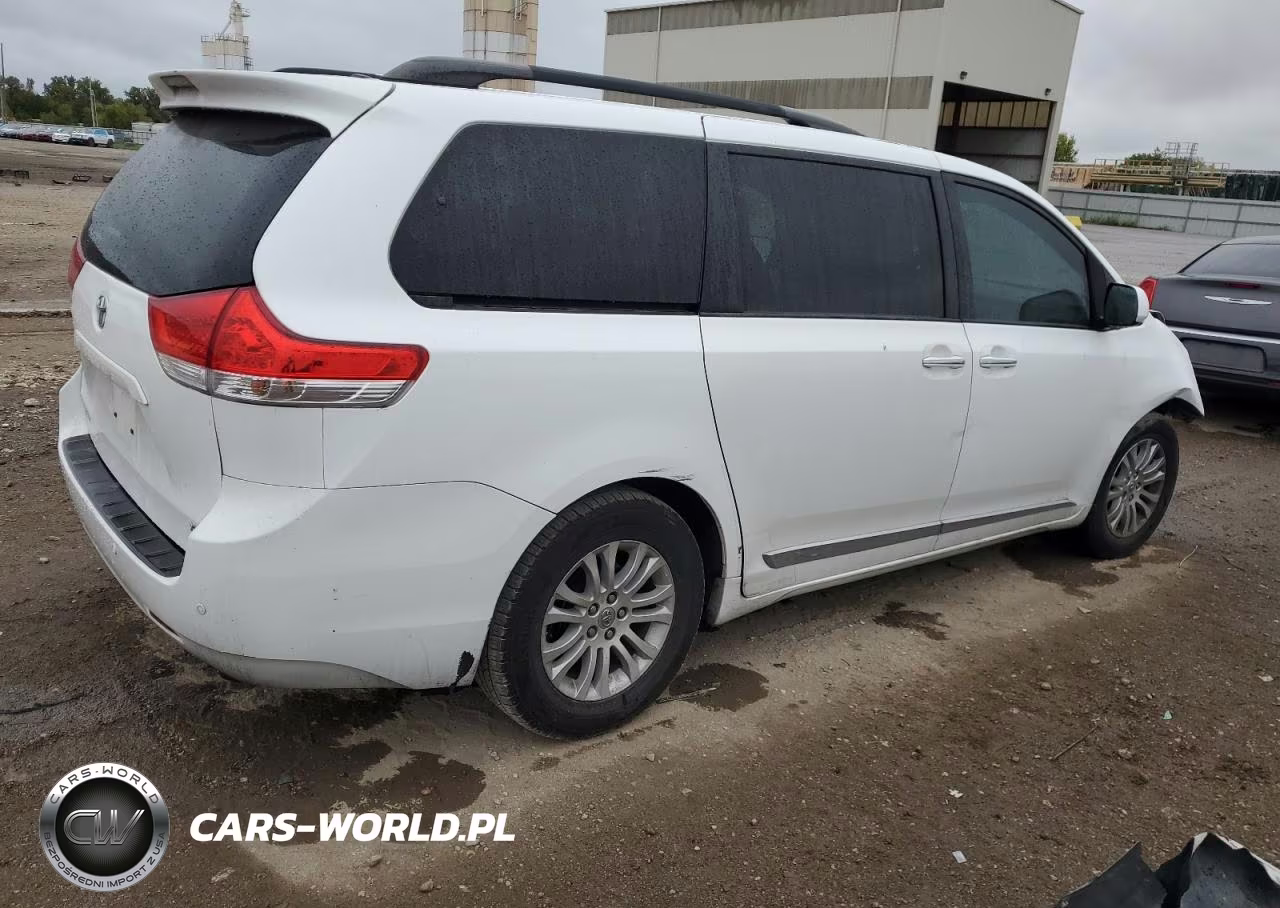 2012 Toyota Sienna Xle VIN:5TDYK3DC4CS208158 - 3