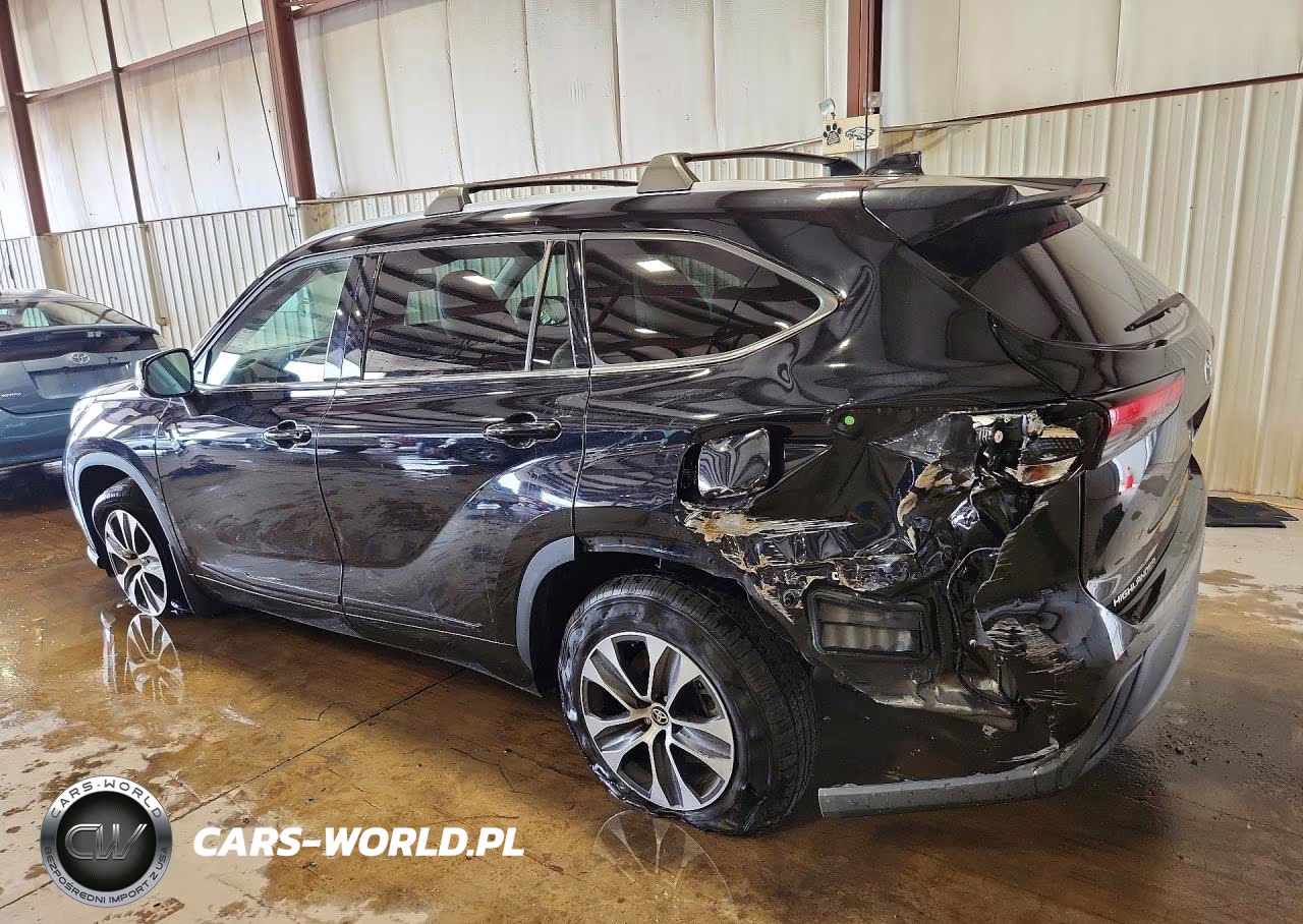 2022 Toyota Highlander Xle VIN:5TDGZRBH5NS231038 - 2