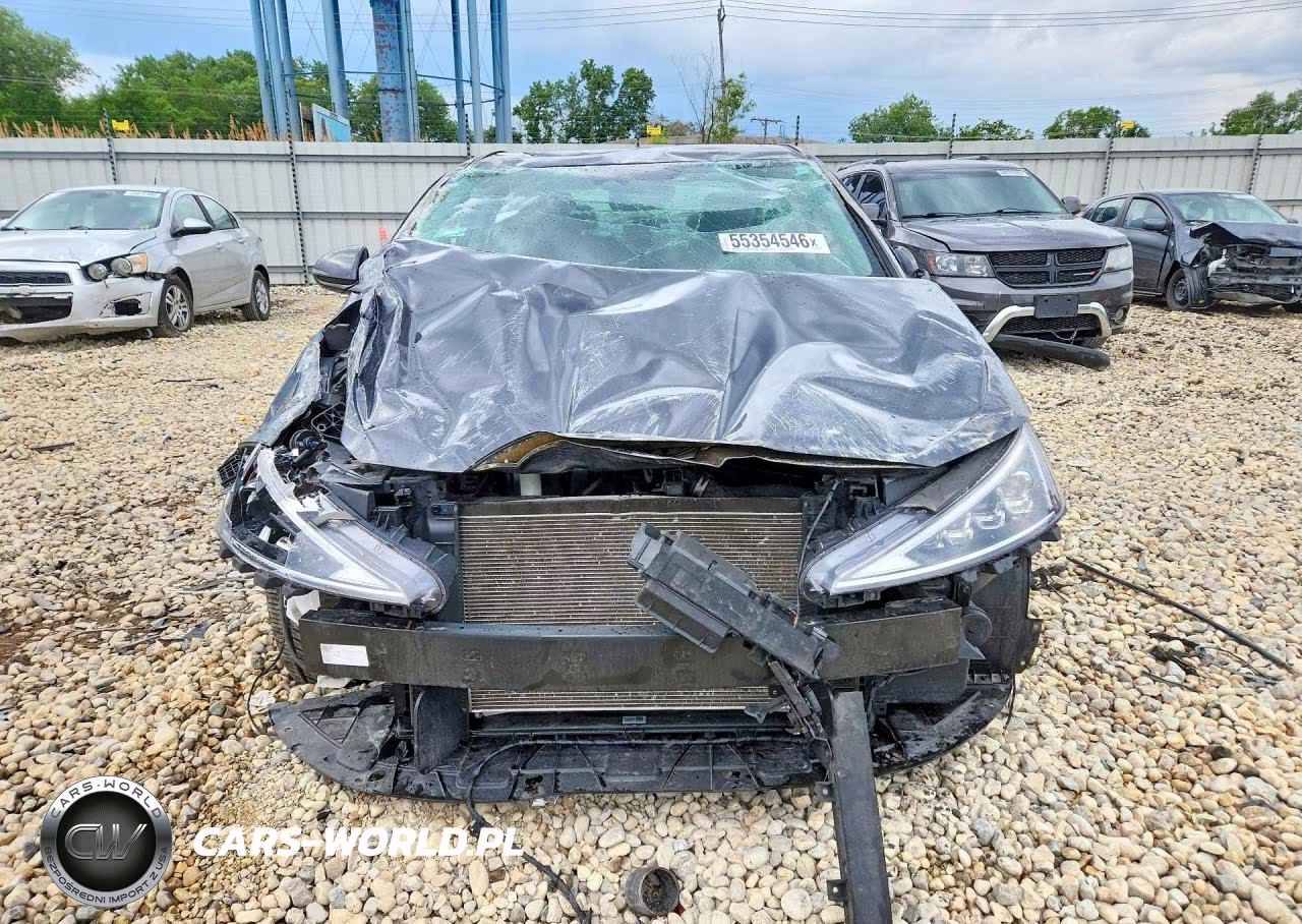 2020 Hyundai Elantra Limited VIN:5NPD84LF6LH547699 - 5