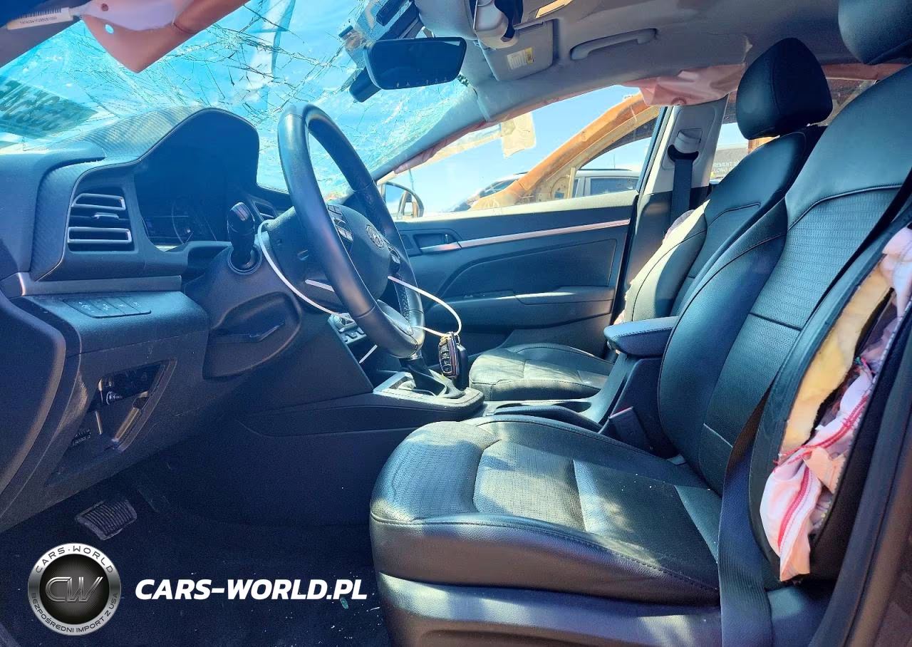 2020 Hyundai Elantra Limited VIN:5NPD84LF6LH547699 - 7