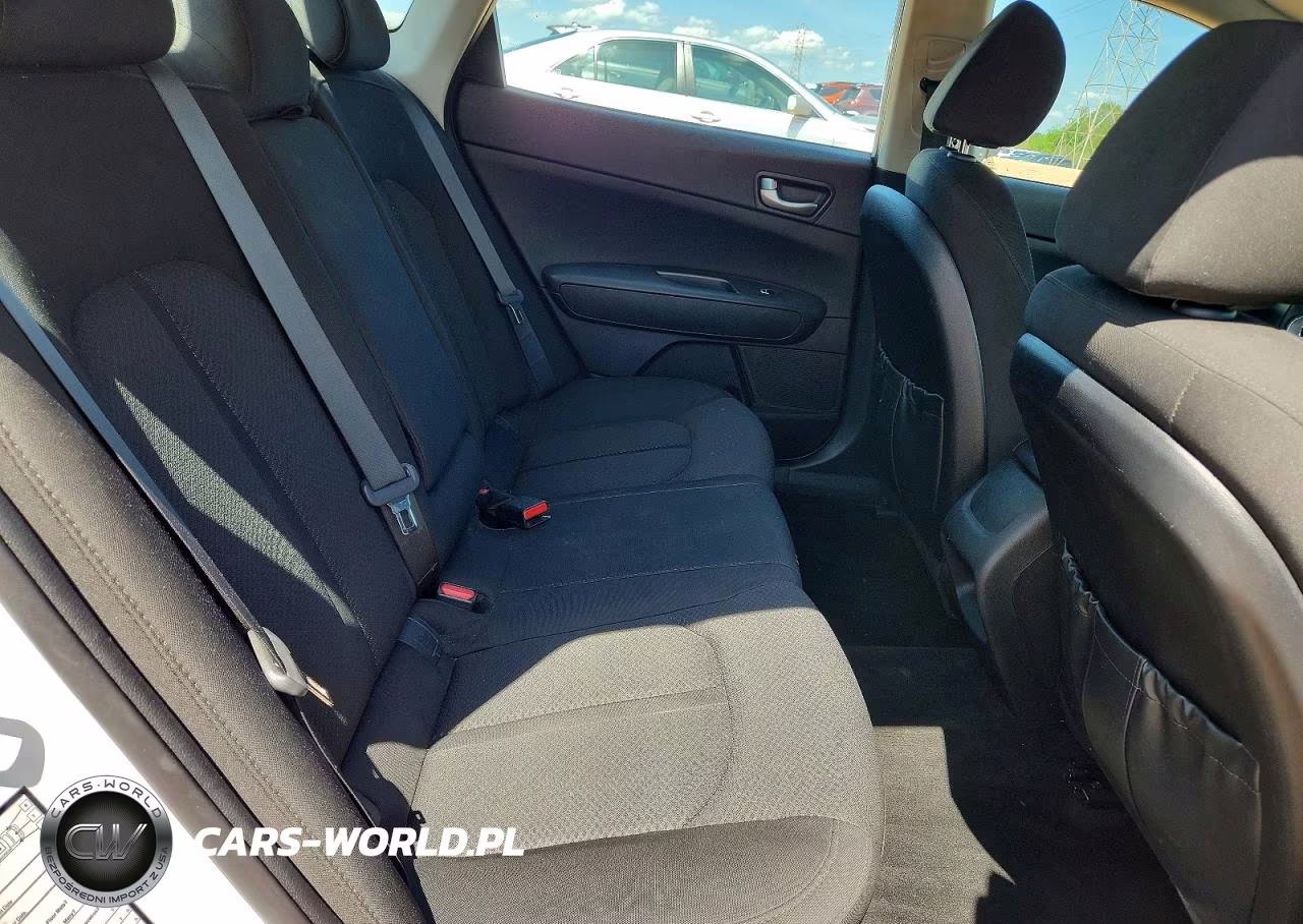 2018 Kia Optima Lx VIN:5XXGT4L37JG218990 - 10