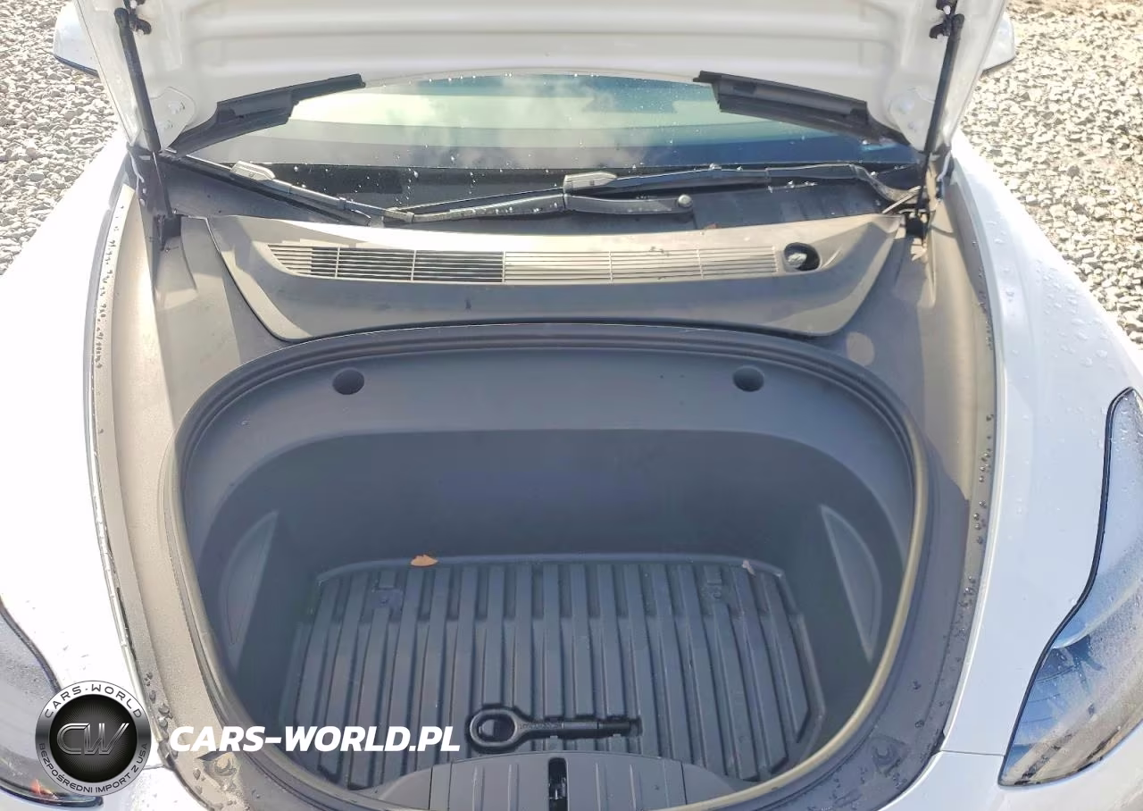 2023 Tesla Model 3 VIN:5YJ3E1EA4PF410737 - 11