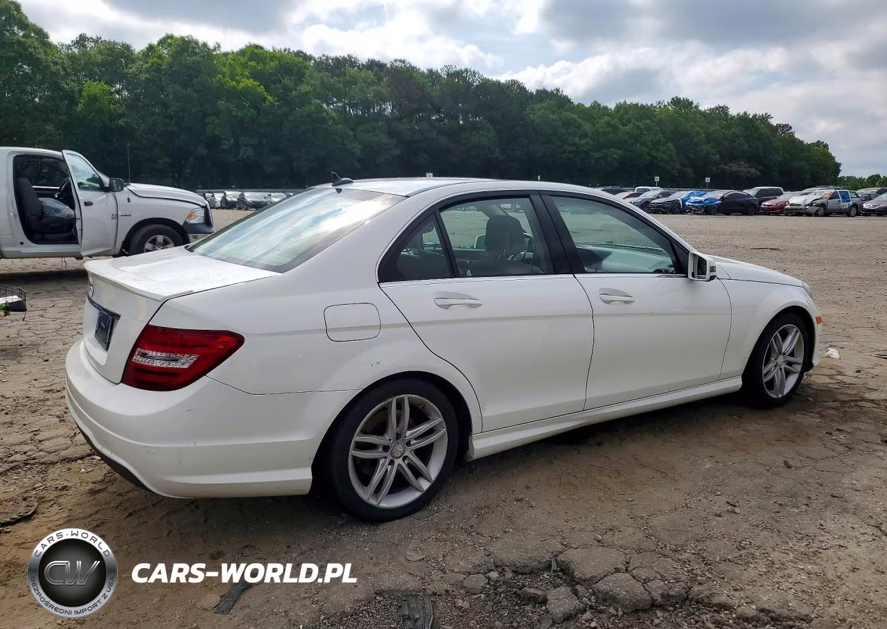 2014 Mercedes-Benz C 250 VIN:WDDGF4HB0ER315156 - 3