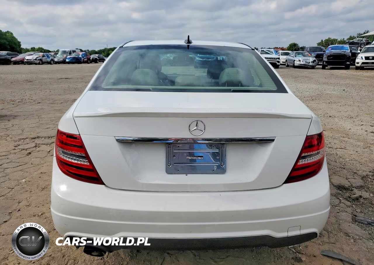 2014 Mercedes-Benz C 250 VIN:WDDGF4HB0ER315156 - 6
