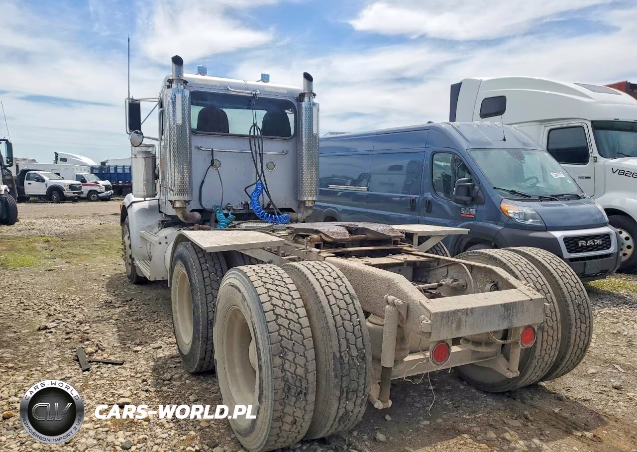 2004 Peterbilt 378 Semi Truck VIN:1XPFDU9X14N824778 - 3