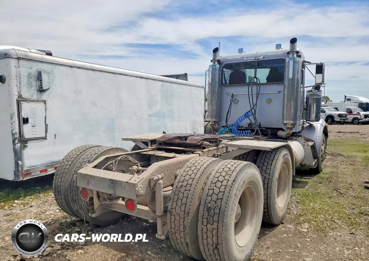 2004 Peterbilt 378 Semi Truck VIN:1XPFDU9X14N824778 - 4