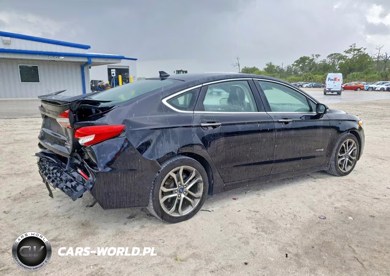 2019 Ford Fusion Titanium VIN:3FA6P0RU5KR261046 - 3
