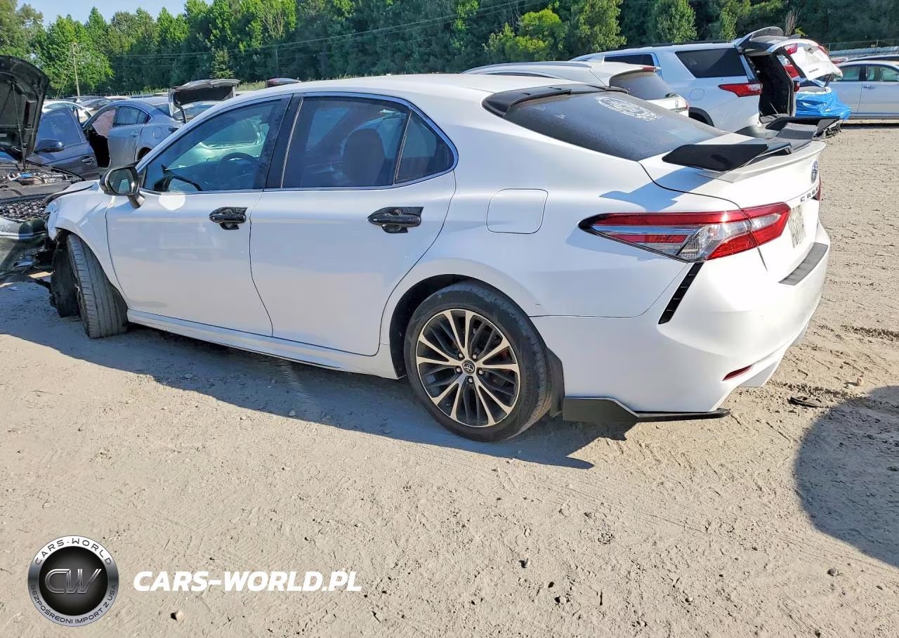 2018 Toyota Camry Se VIN:4T1B11HK8JU601647 - 2