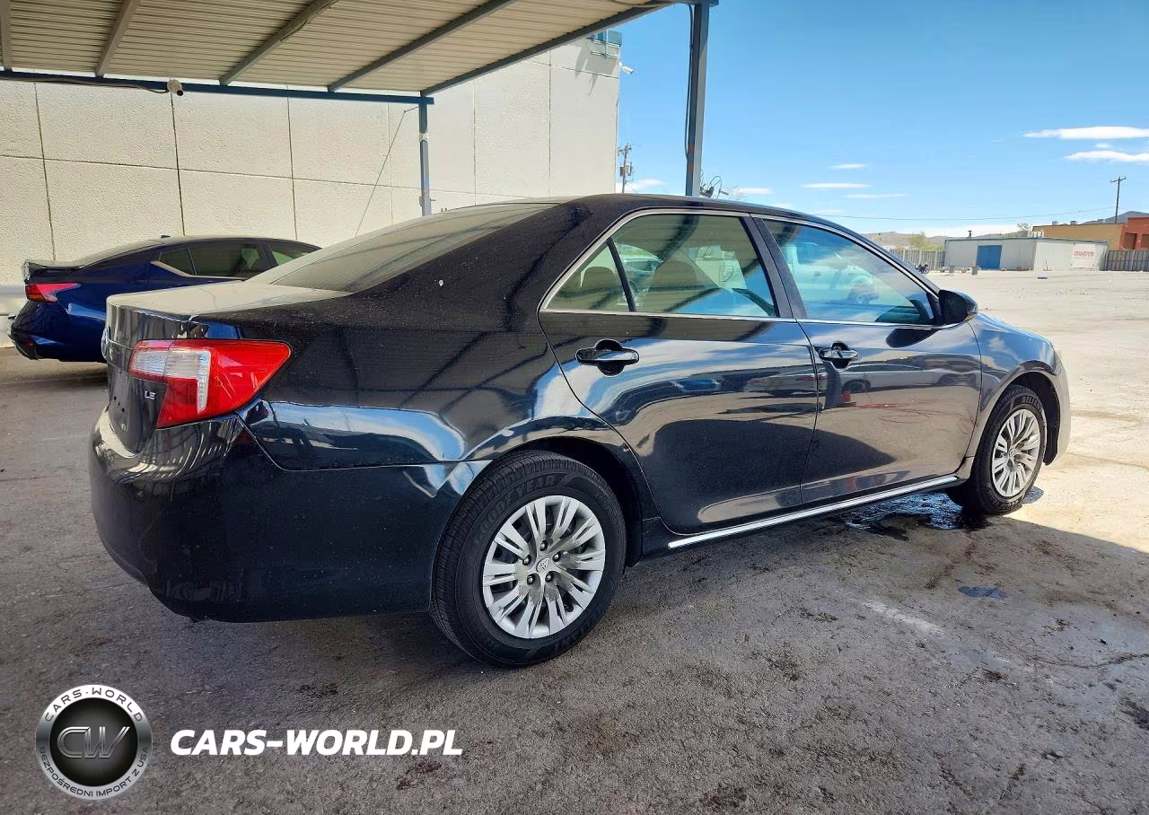 2014 Toyota Camry Le VIN:4T1BF1FK7EU421571 - 3