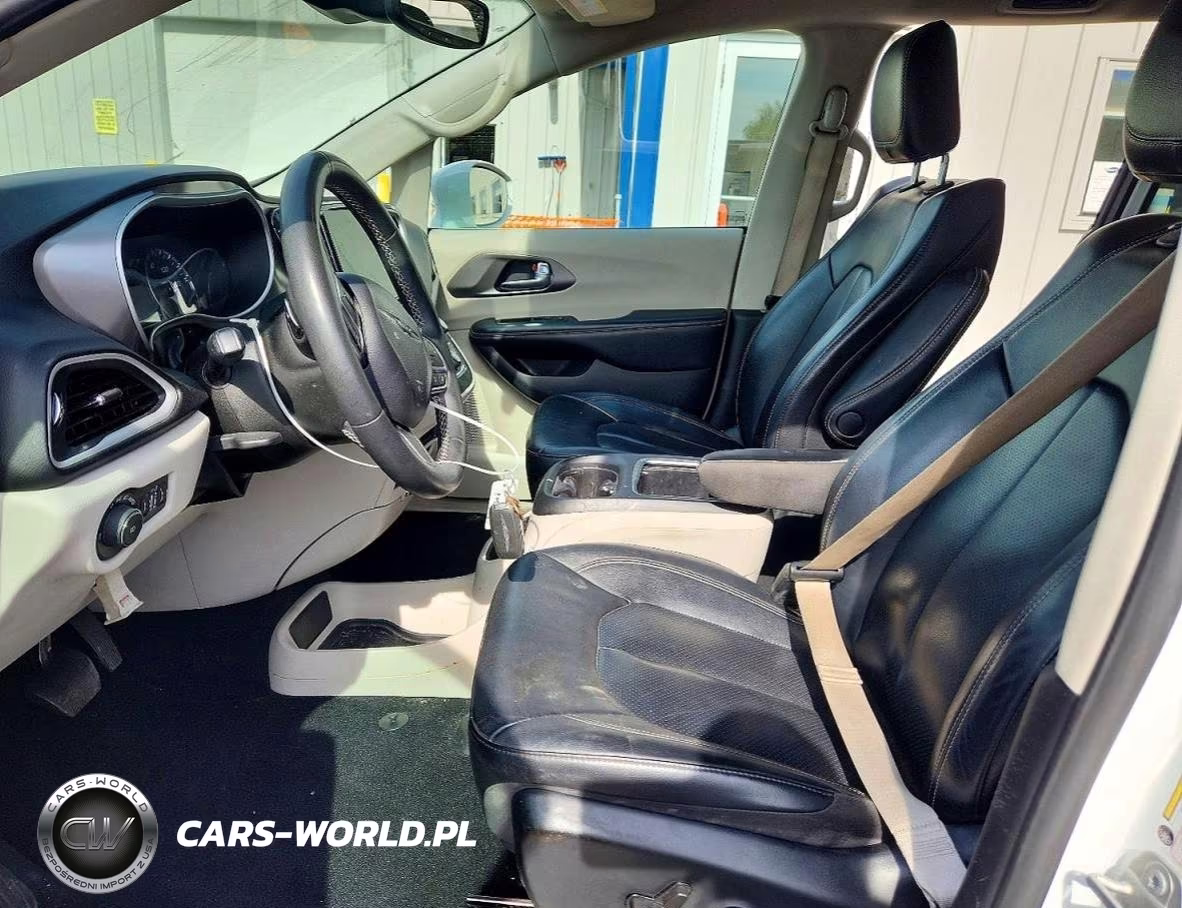 2022 Chrysler Pacifica Touring L VIN:2C4RC1BG1NR169035 - 7