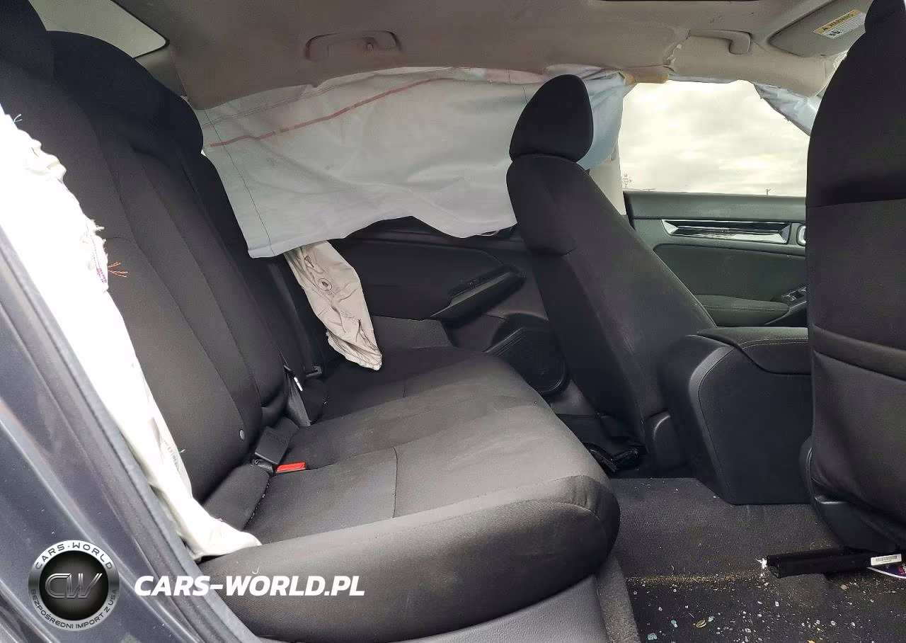 2024 Honda Civic Ex VIN:2HGFE1F71RH327877 - 10