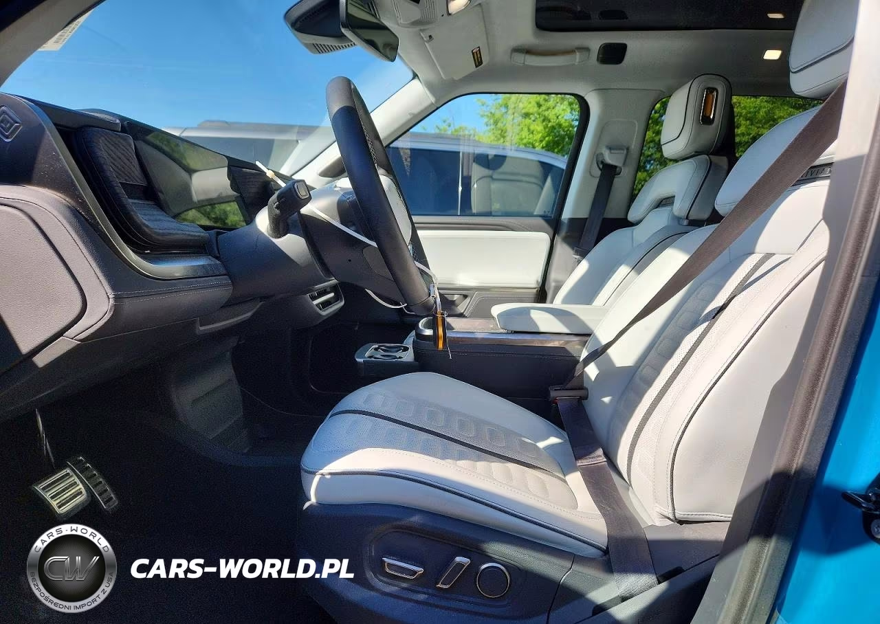 2022 Rivian R1T Adventure VIN:7FCTGAAA6NN014186 - 7