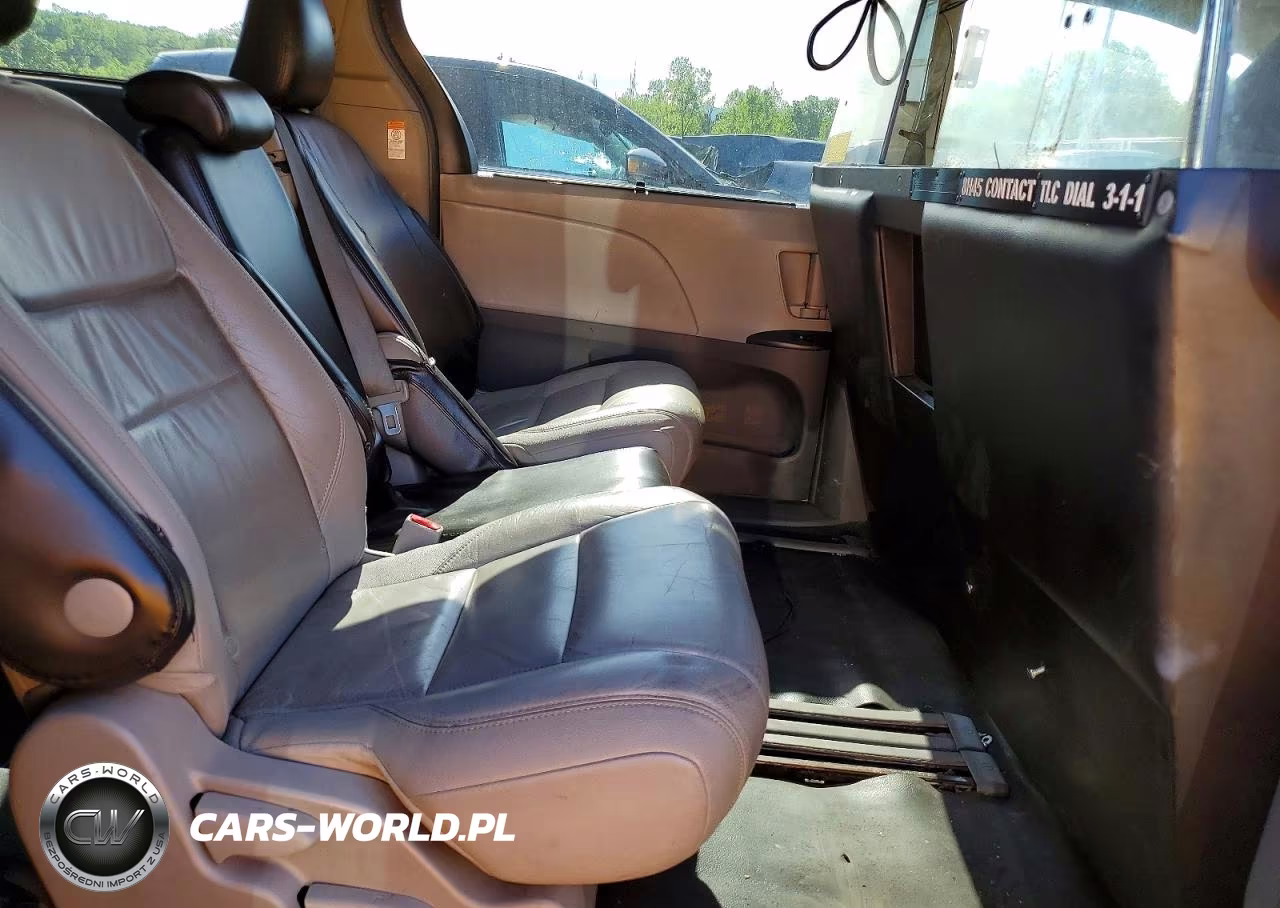 2016 Toyota Sienna Le VIN:5TDKK3DC4GS762814 - 11