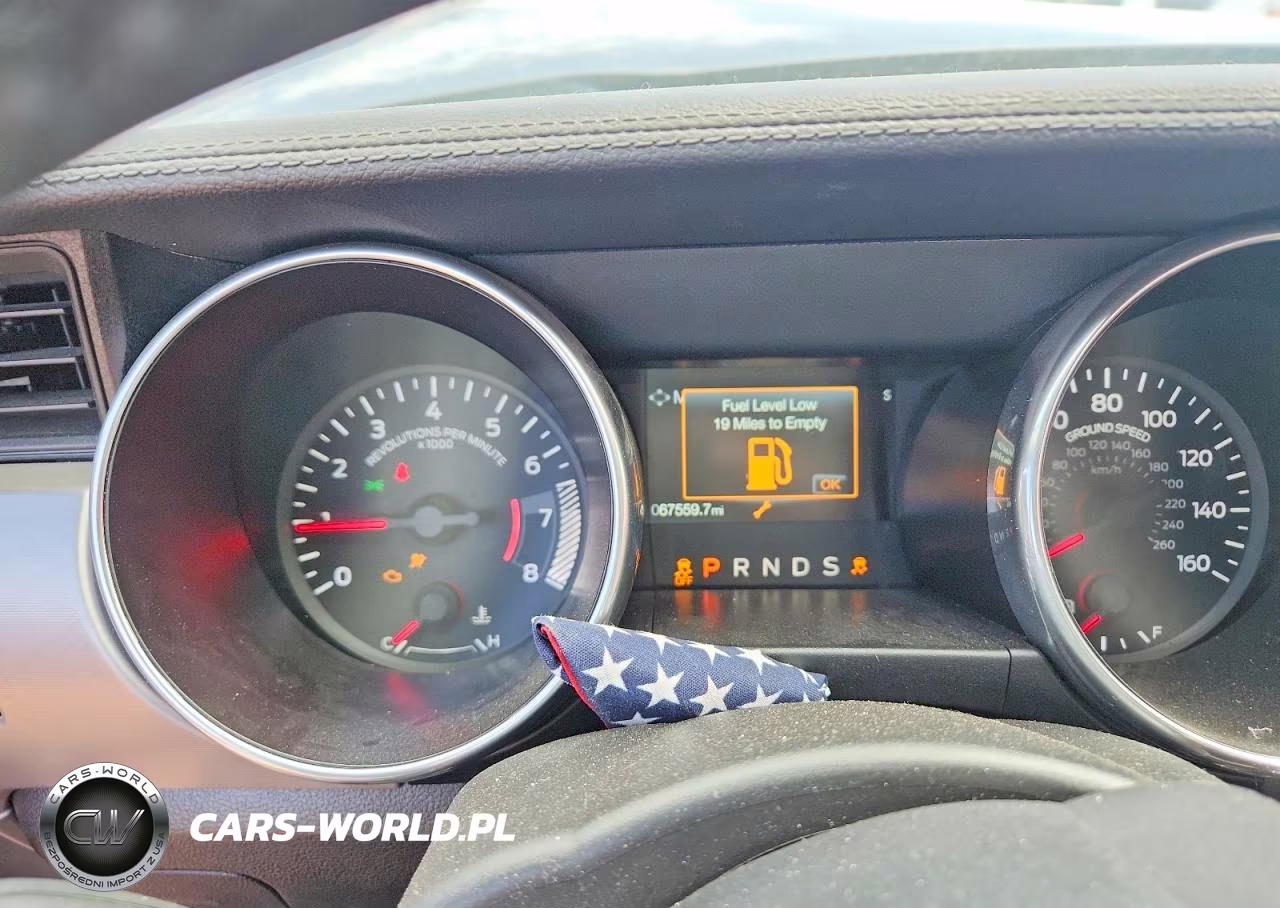 2022 Ford Mustang VIN:1FA6P8TH5N5101413 - 9
