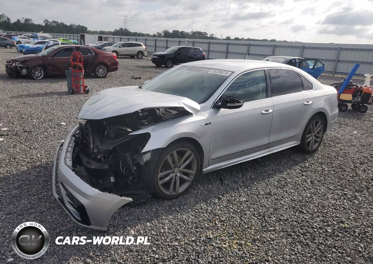 2017 Volkswagen Passat R-Line – zdjęcie 1 z 12