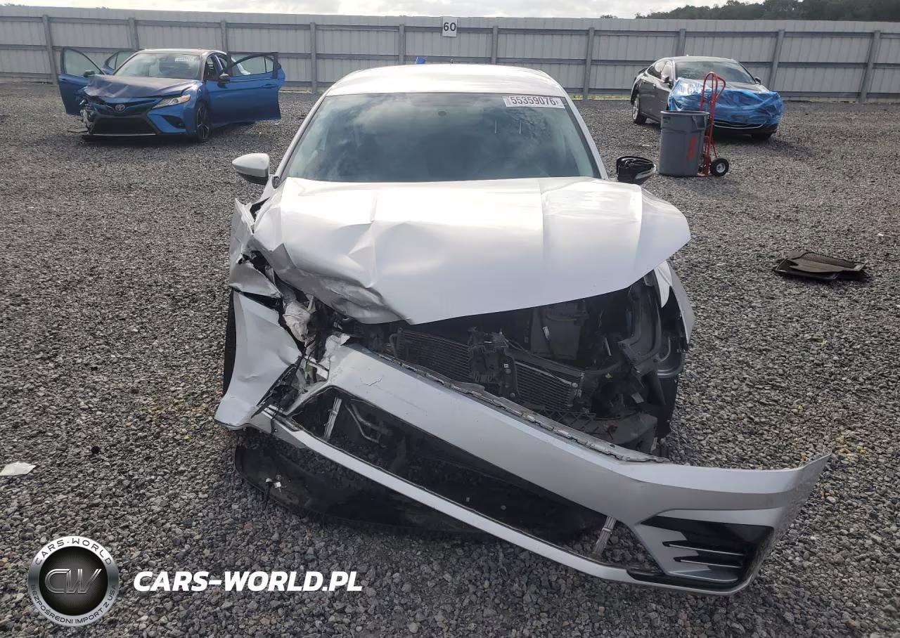 2017 Volkswagen Passat R-Line VIN:1VWDT7A31HC044185 - 5