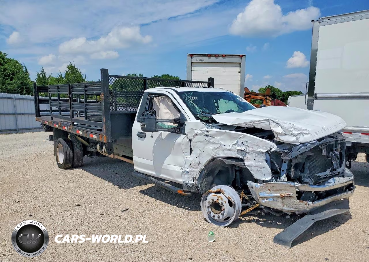 2022 Ford F550 Super Duty – zdjęcie 1 z 10