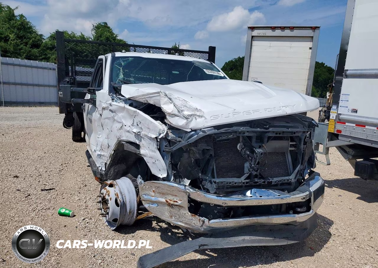 2022 Ford F550 Super Duty VIN:1FDUF5GN8NDA27201 - 9