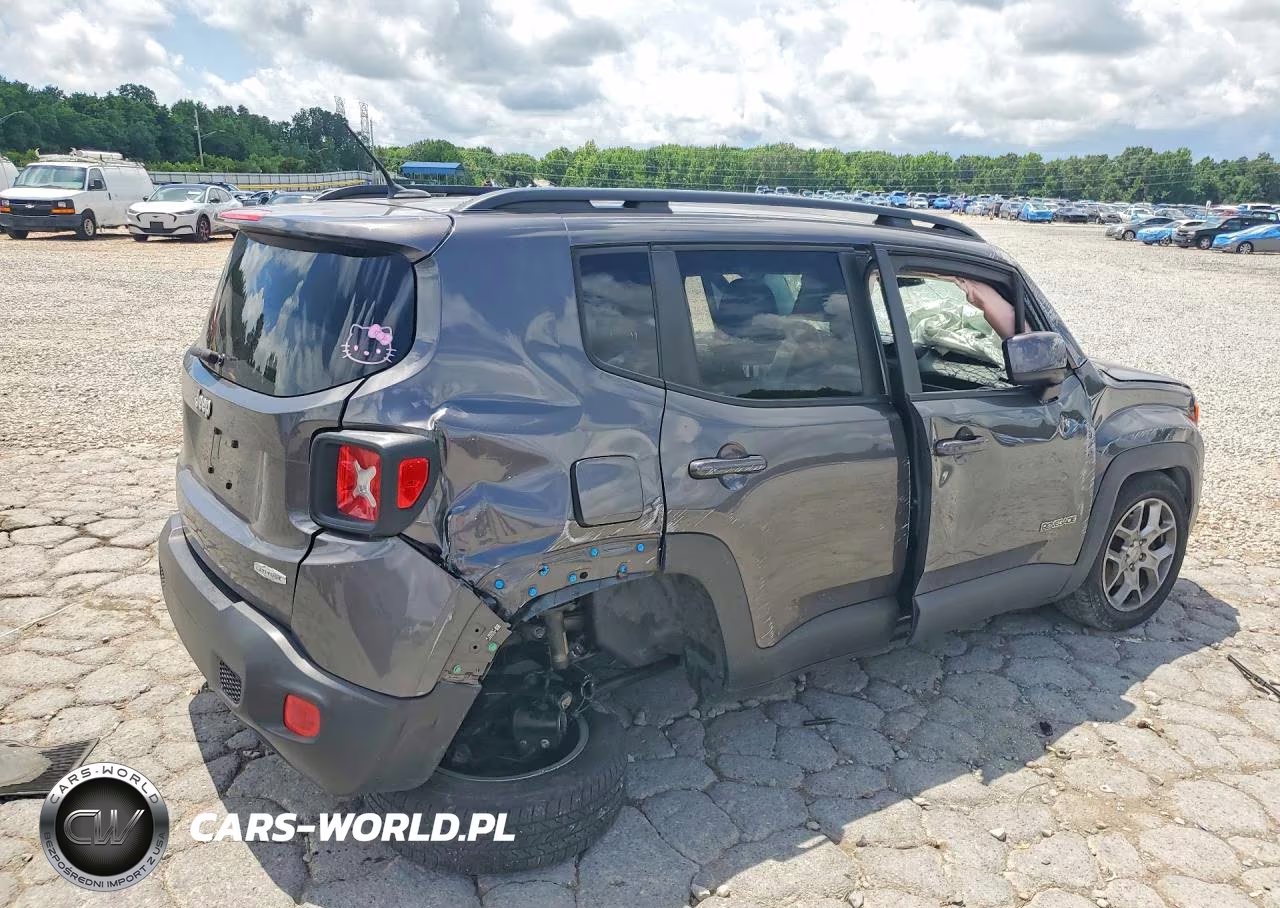 2017 Jeep Renegade Latitude VIN:ZACCJABB1HPG12373 - 3