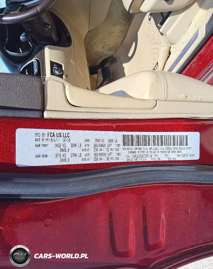 2019 Jeep Grand Cherokee Overland VIN:1C4RJECG2KC597146 - 13