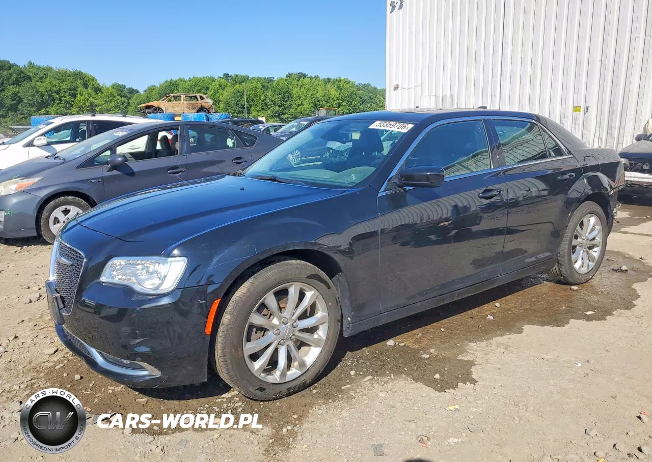2019 Chrysler 300 Touring – zdjęcie 1 z 13