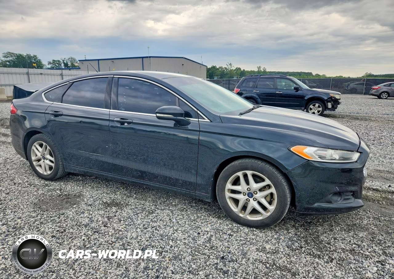 2014 Ford Fusion Se VIN:3FA6P0HD5ER260632 - 4