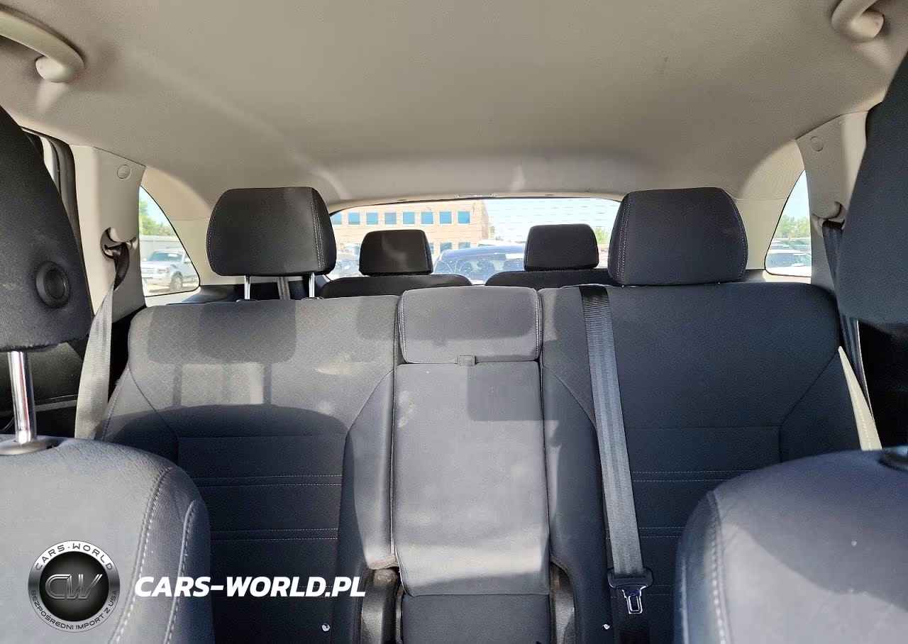 2019 Kia Sorento Lx V6 VIN:5XYPGDA56KG486094 - 10