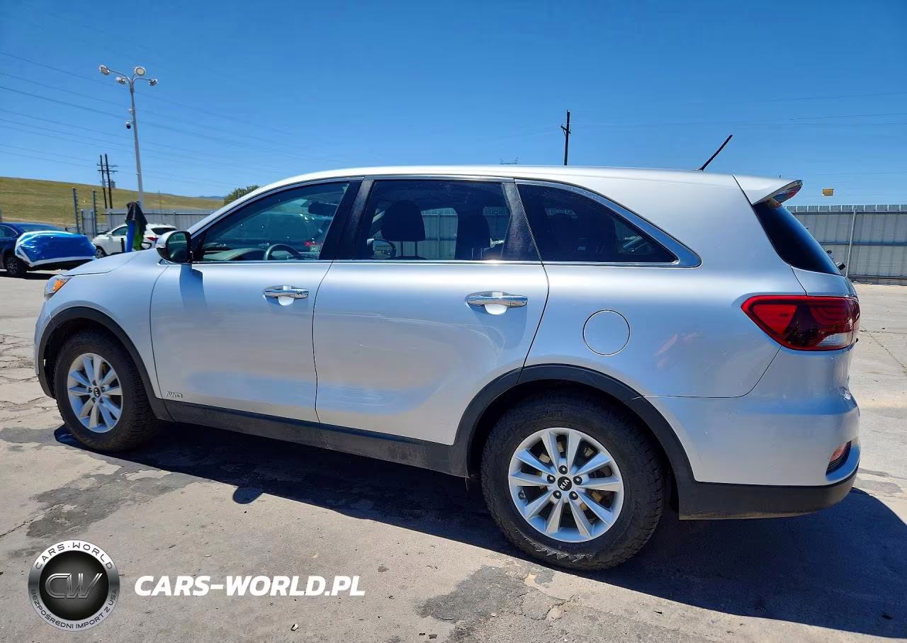 2019 Kia Sorento Lx V6 VIN:5XYPGDA56KG486094 - 2