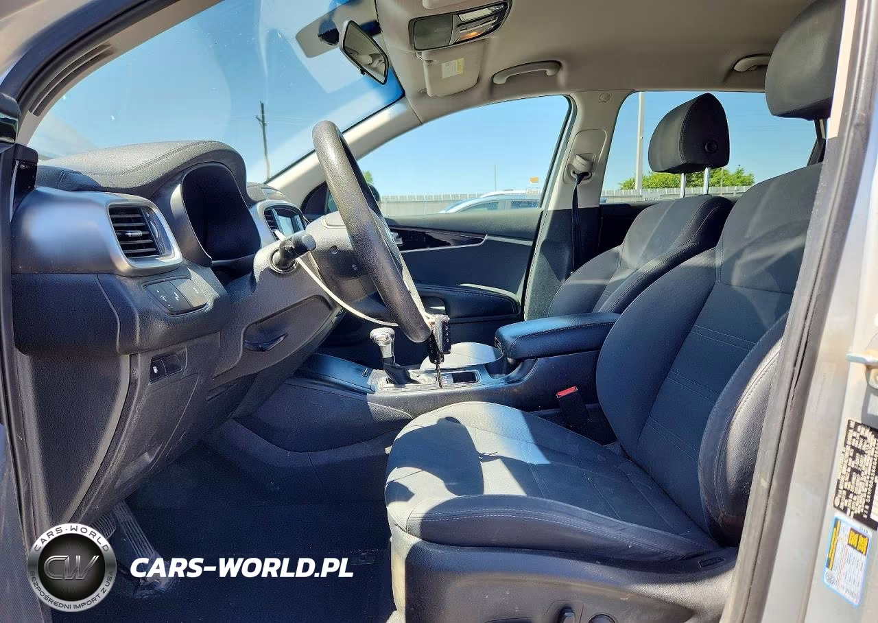 2019 Kia Sorento Lx V6 VIN:5XYPGDA56KG486094 - 7