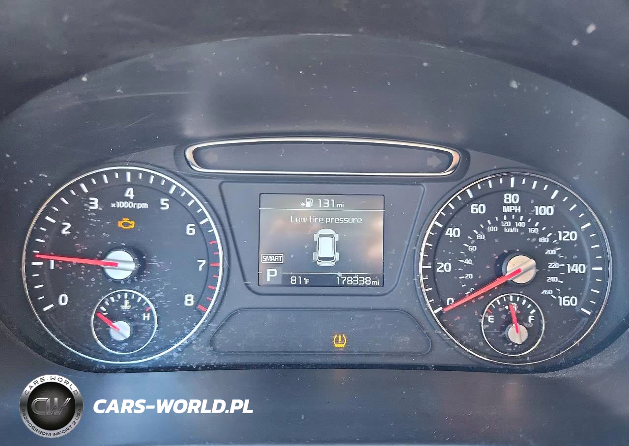 2019 Kia Sorento Lx V6 VIN:5XYPGDA56KG486094 - 9