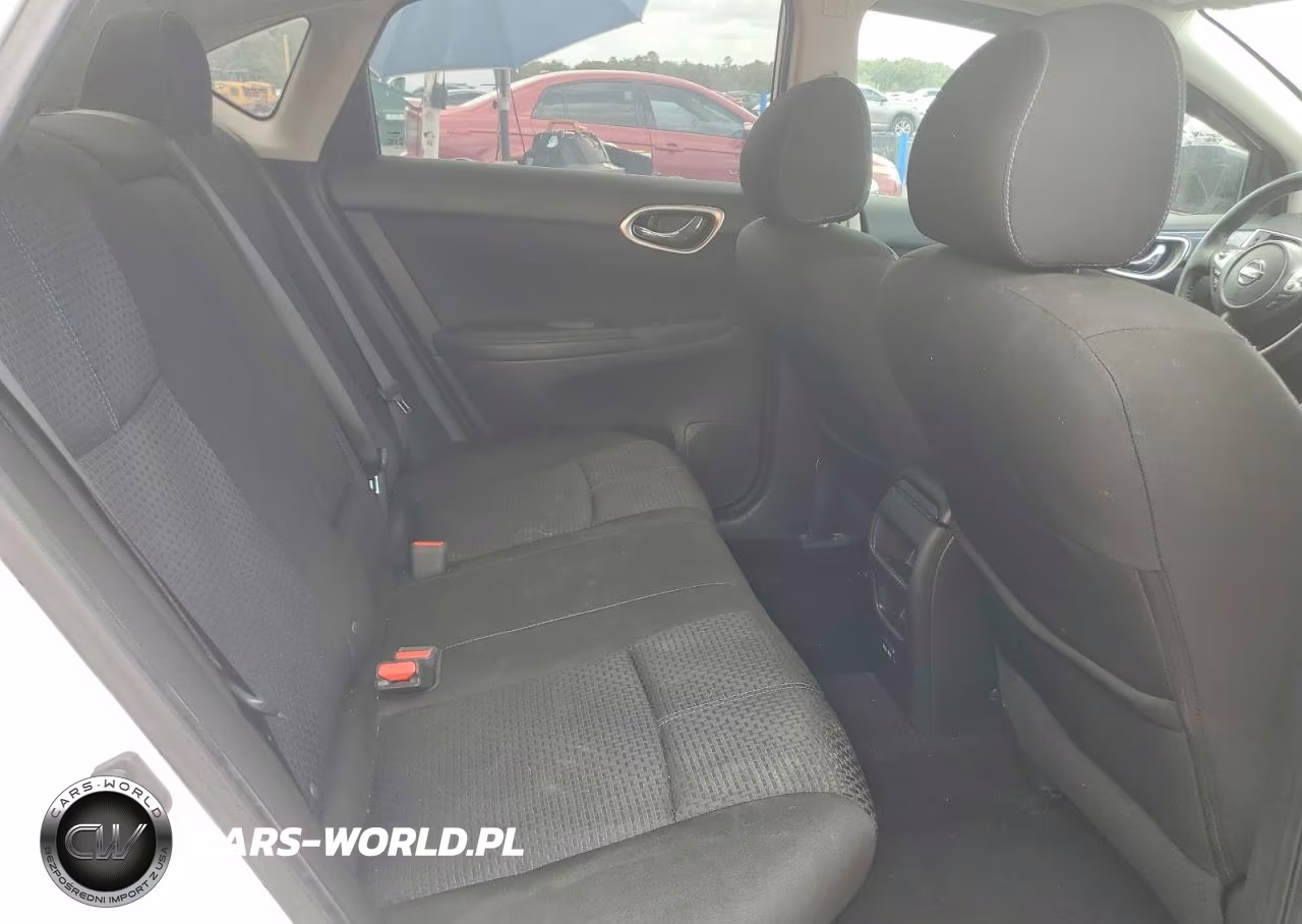 2018 Nissan Sentra S VIN:3N1AB7AP8JY253161 - 10
