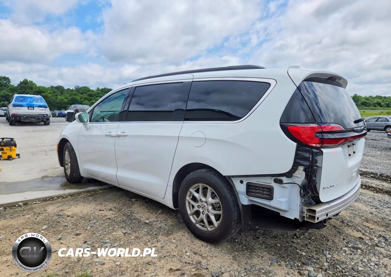 2022 Chrysler Pacifica Touring L VIN:2C4RC1BG4NR155386 - 2