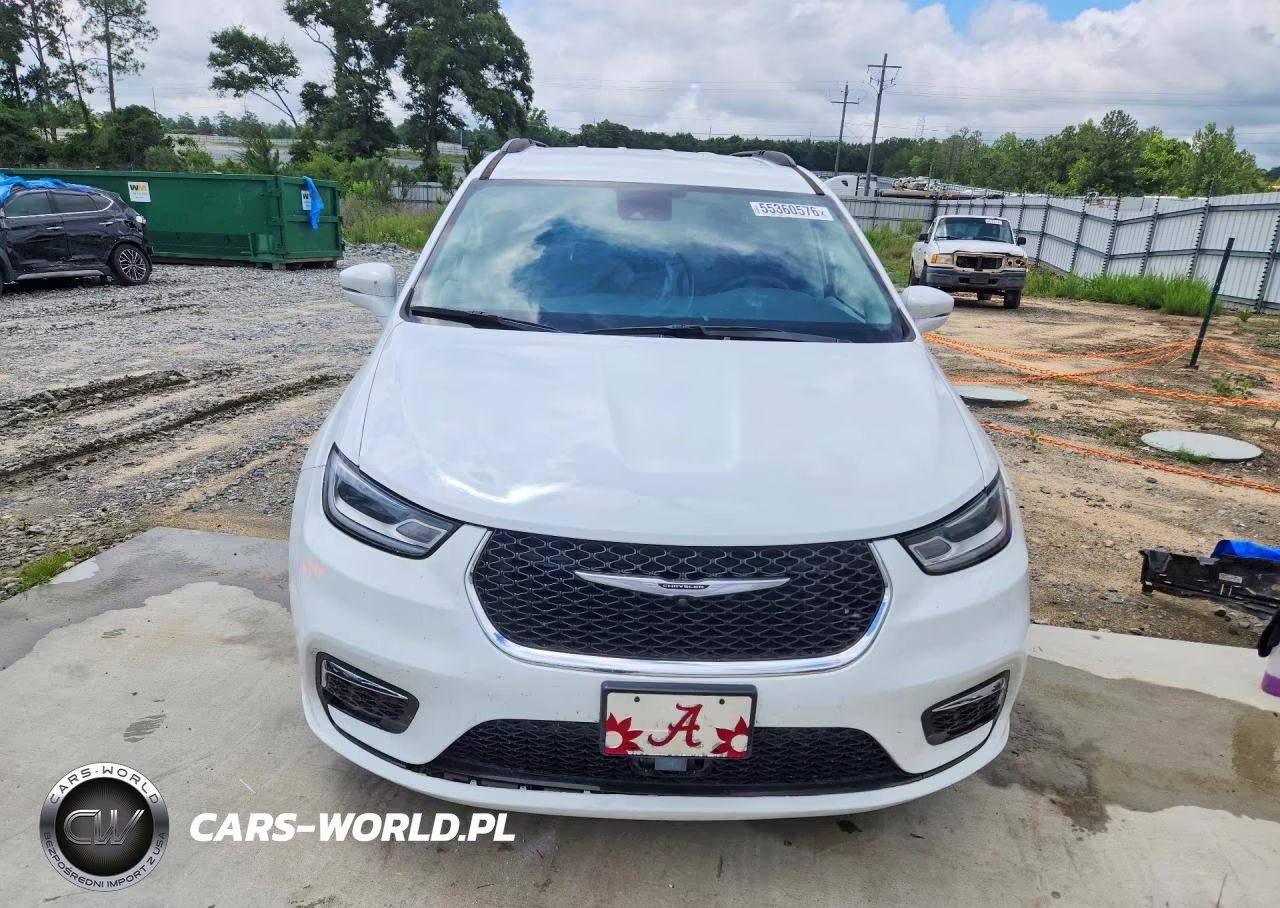 2022 Chrysler Pacifica Touring L VIN:2C4RC1BG4NR155386 - 5