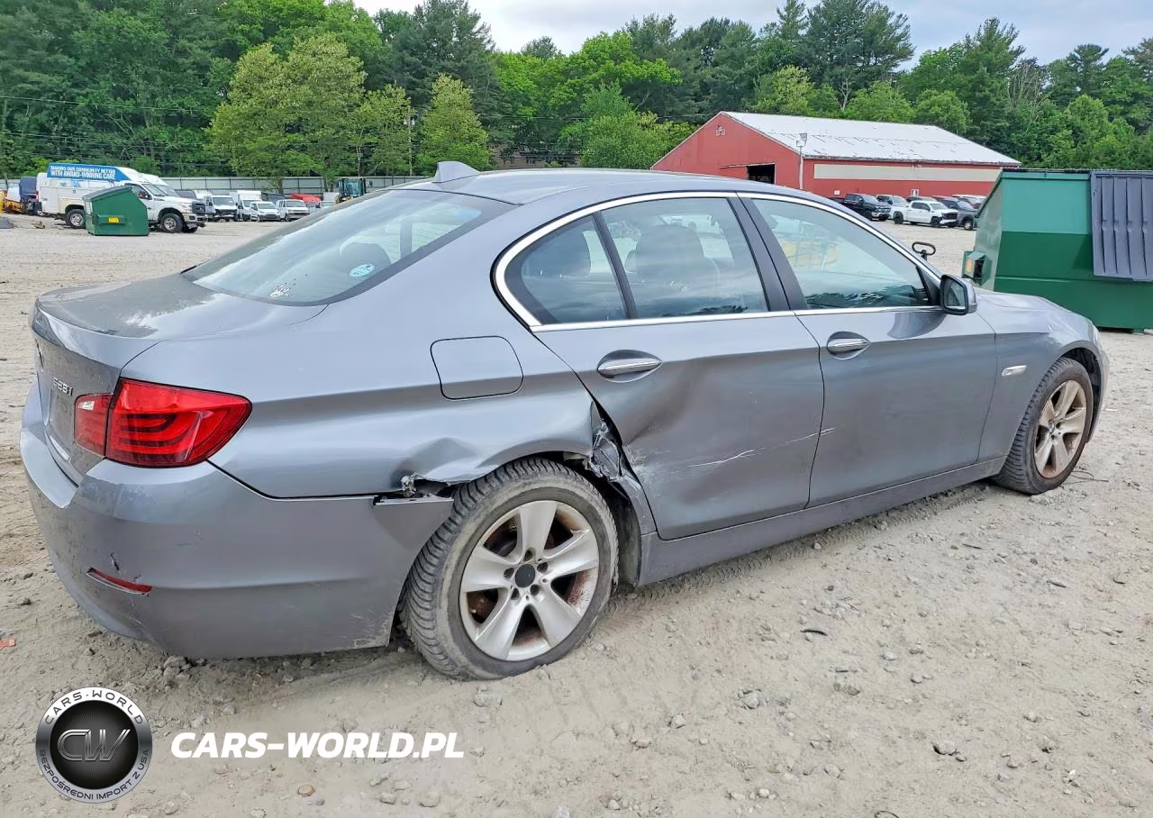2012 BMW 528 Xi VIN:WBAXH5C58CDW07978 - 3