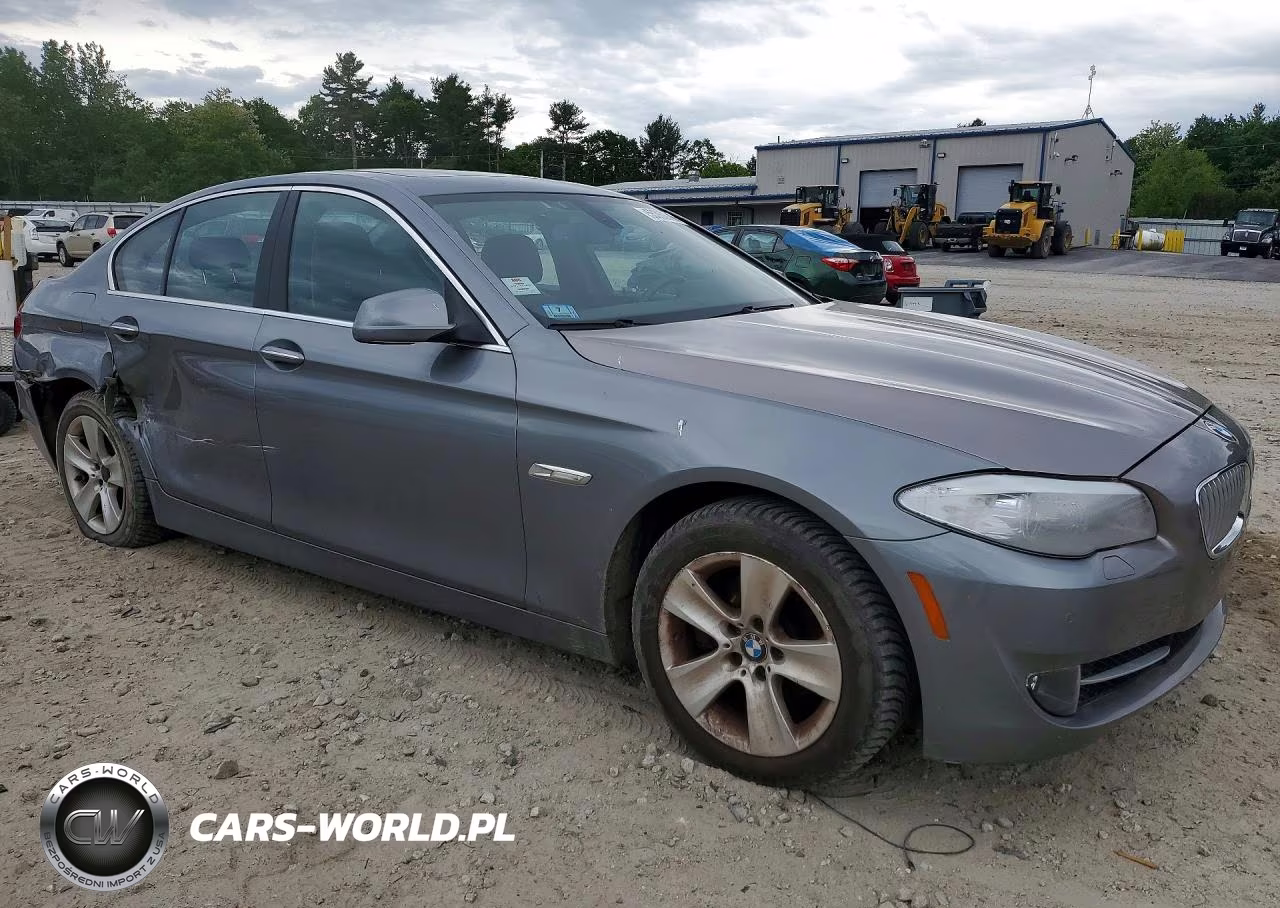 2012 BMW 528 Xi VIN:WBAXH5C58CDW07978 - 4