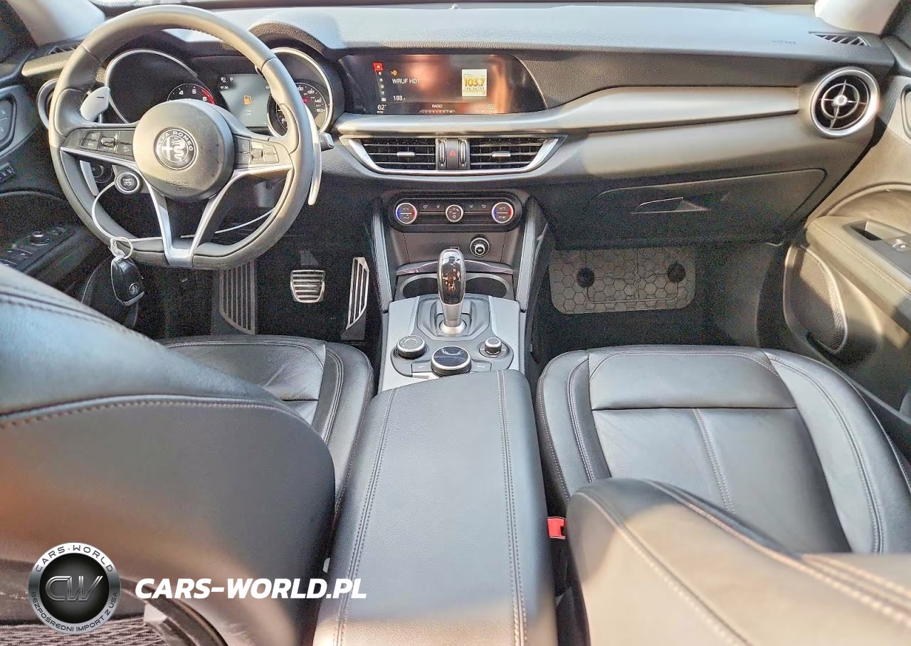 2018 Alfa Romeo Stelvio Sport VIN:ZASFAKPN1J7B73210 - 8