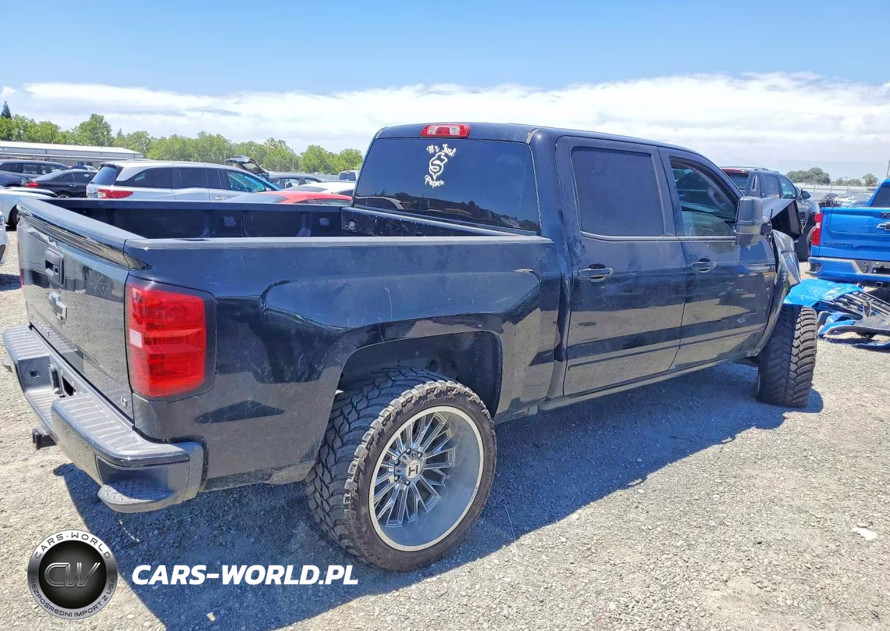 2018 Chevrolet Silverado K1500 Lt VIN:3GCUKREC6JG437534 - 3