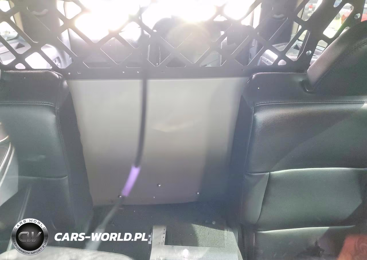 2023 Ford Explorer Police Interceptor VIN:1FM5K8AC1PGB59209 - 10