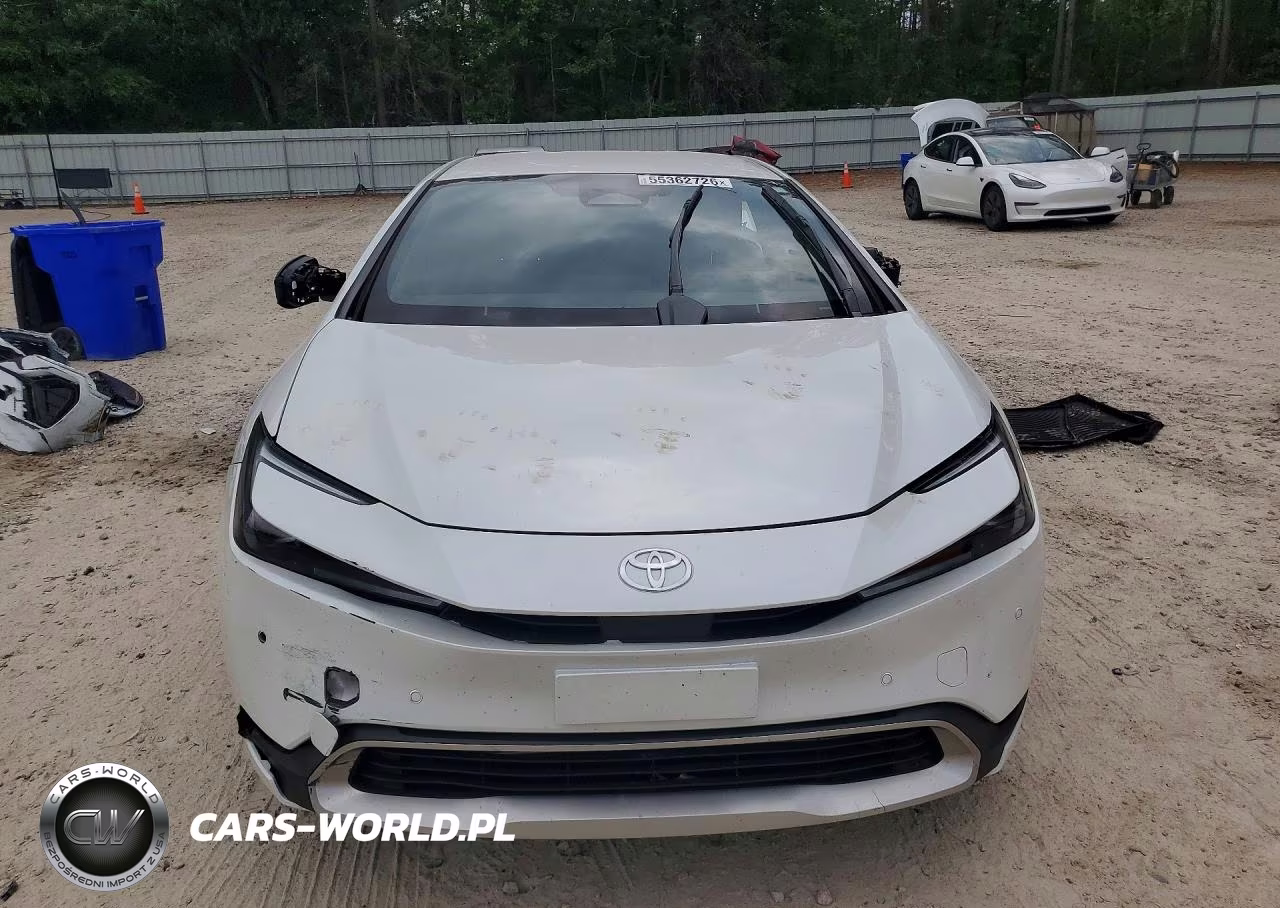 2025 Toyota Prius Plug-In Hybrid Se VIN:JTDACACU7S3046653 - 5