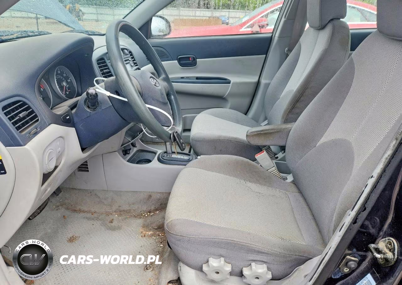 2006 Hyundai Accent Gls VIN:KMHCN46C16U027678 - 7
