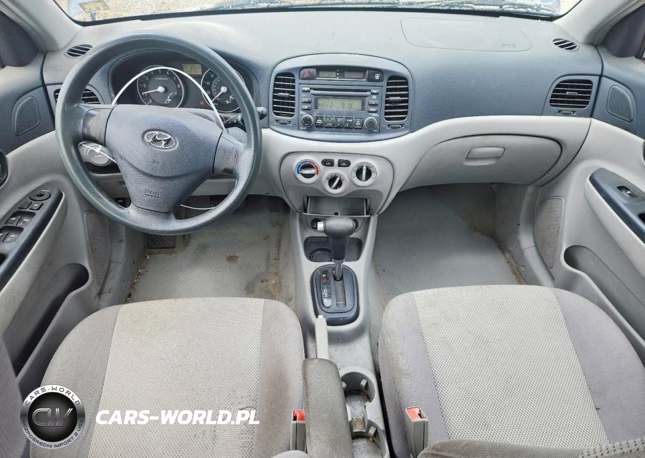 2006 Hyundai Accent Gls VIN:KMHCN46C16U027678 - 8