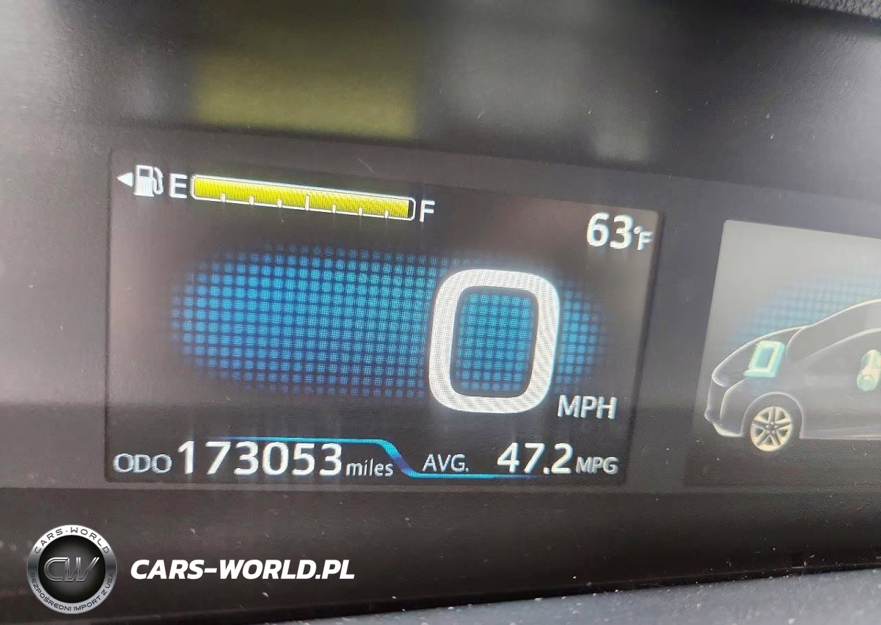 2017 Toyota Prius Two VIN:JTDKBRFU2H3550103 - 9