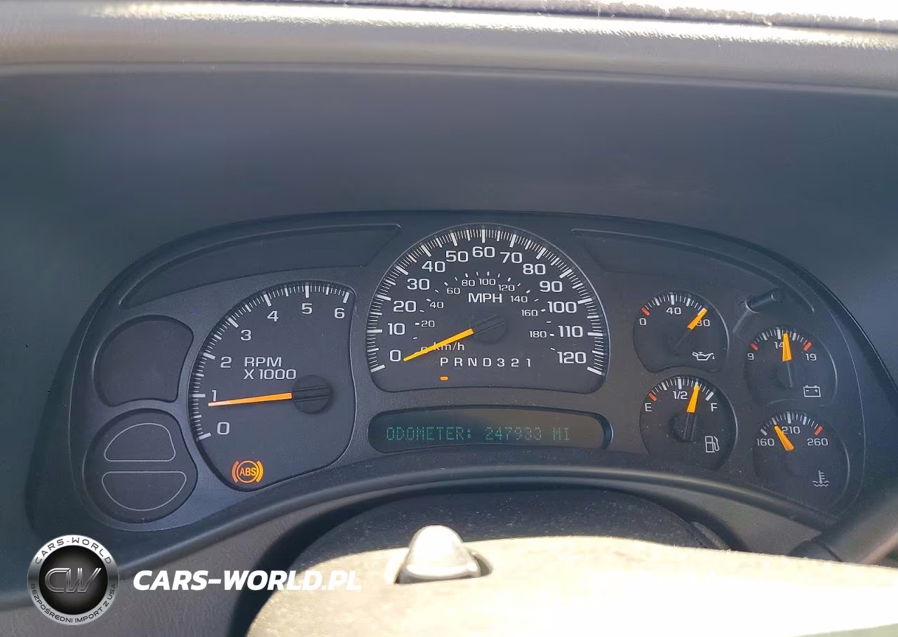 2003 Chevrolet Suburban C1500 VIN:3GNEC16T73G152577 - 9
