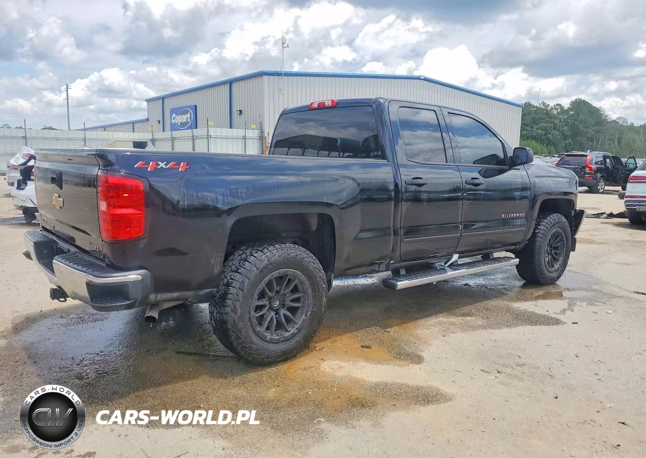 2018 Chevrolet Silverado K1500 Lt VIN:1GCVKRECXJZ335867 - 3