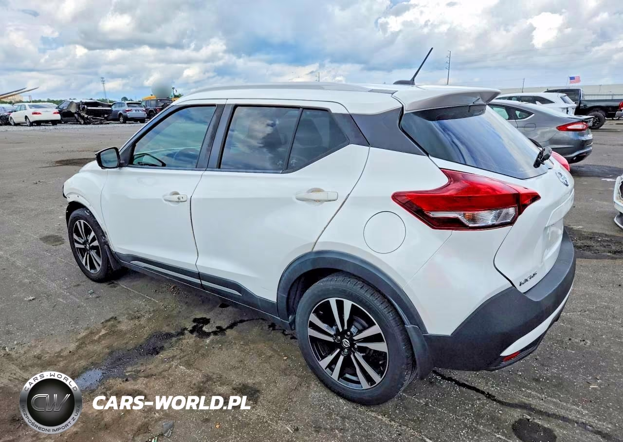 2018 Nissan Kicks Sr VIN:3N1CP5CUXJL525434 - 2