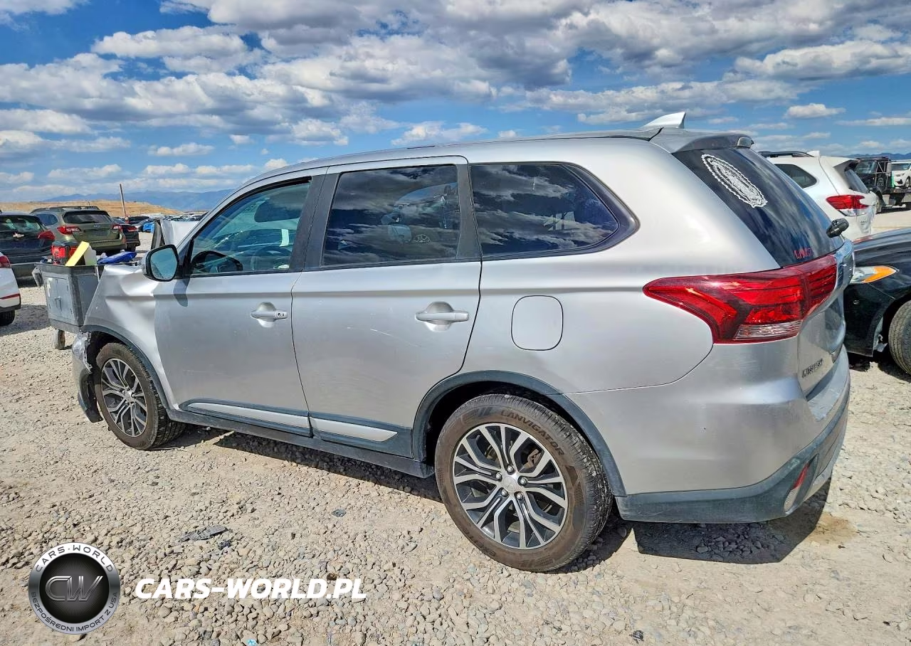 2018 Mitsubishi Outlander Se VIN:JA4AD3A37JZ023639 - 2