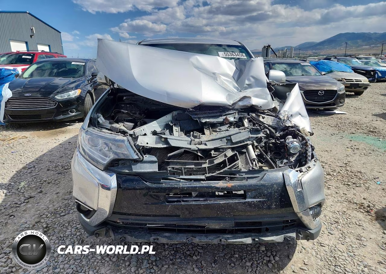 2018 Mitsubishi Outlander Se VIN:JA4AD3A37JZ023639 - 5