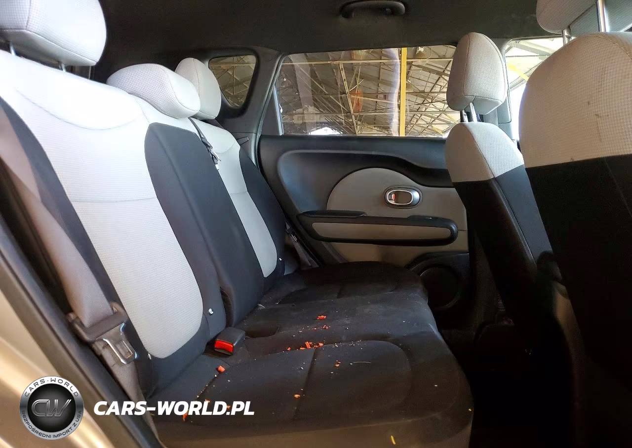 2018 Kia Soul Base VIN:KNDJN2A20J7609132 - 10
