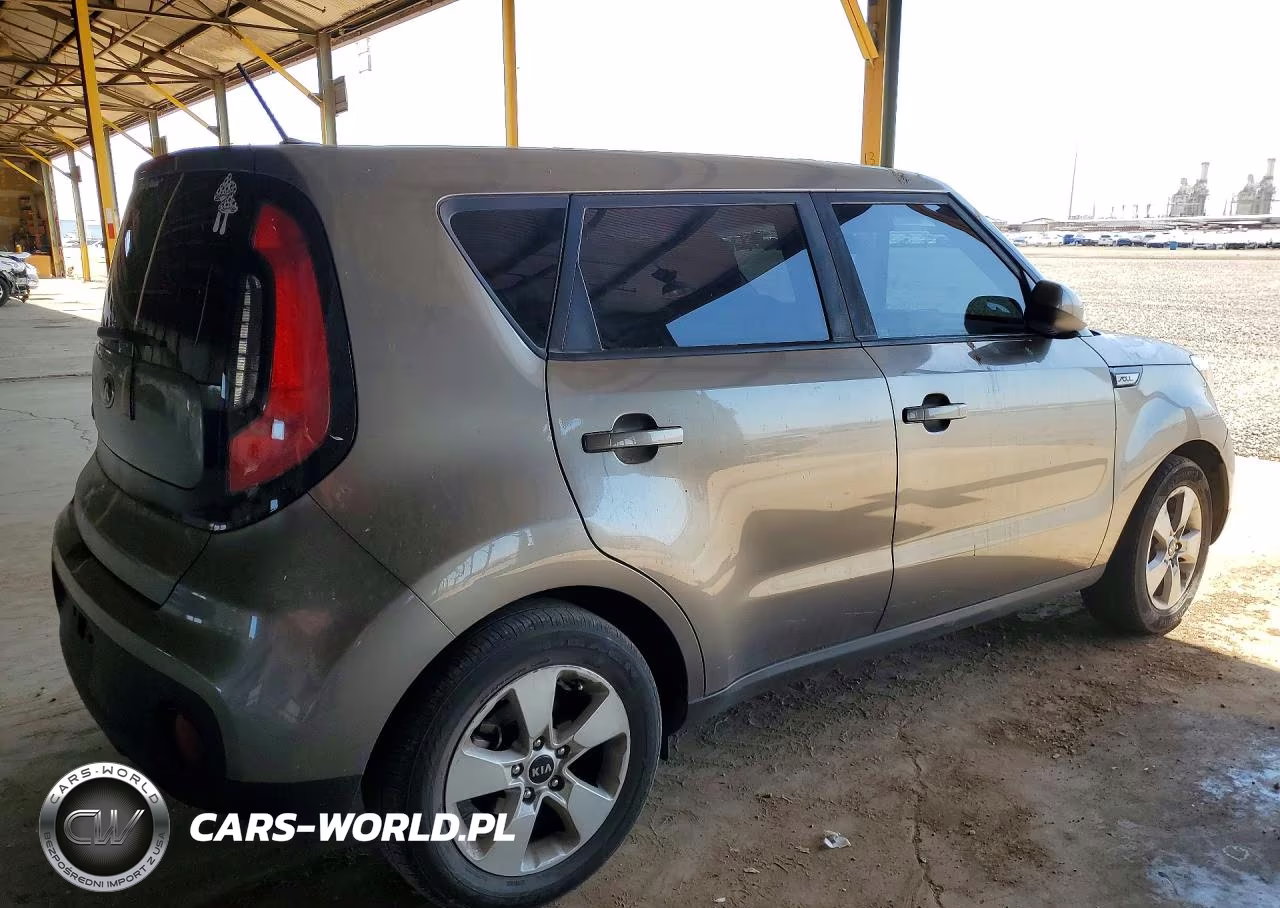 2018 Kia Soul Base VIN:KNDJN2A20J7609132 - 3